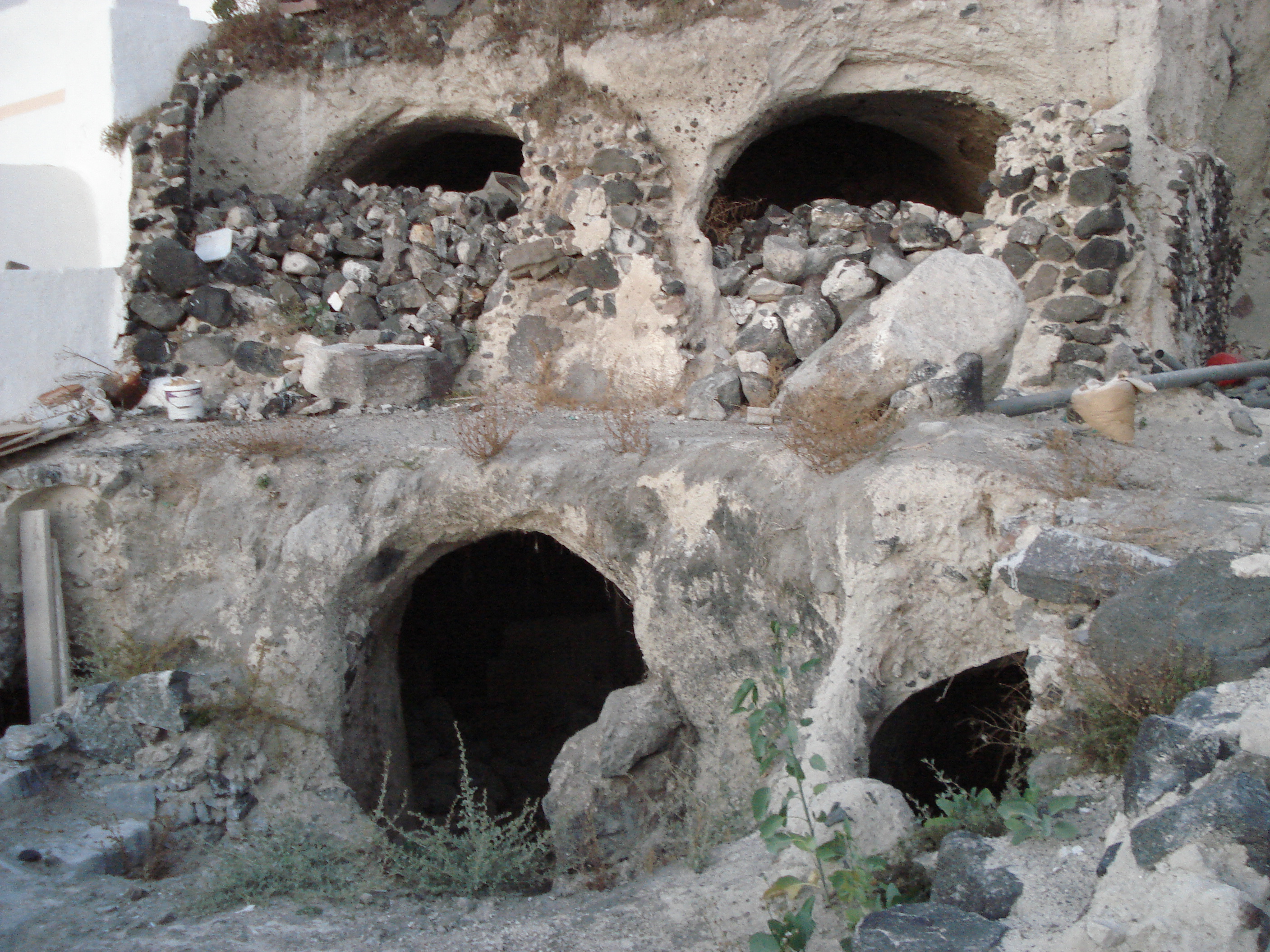 Oia Cave House